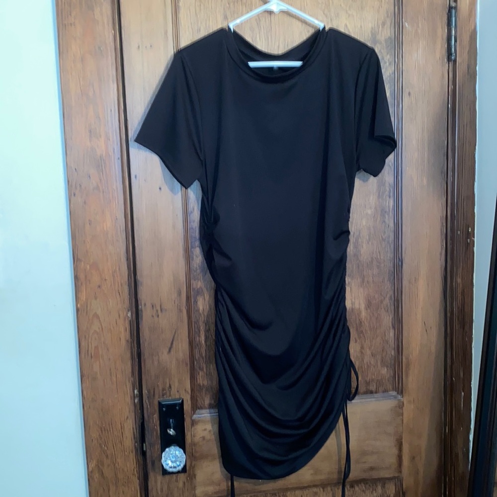 black side scrunch dress